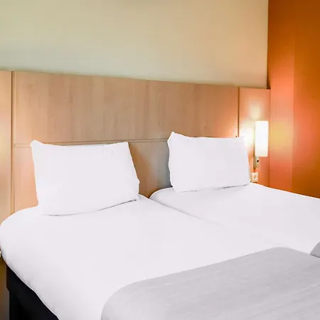 Ibis Gyor Hotel Exterior photo