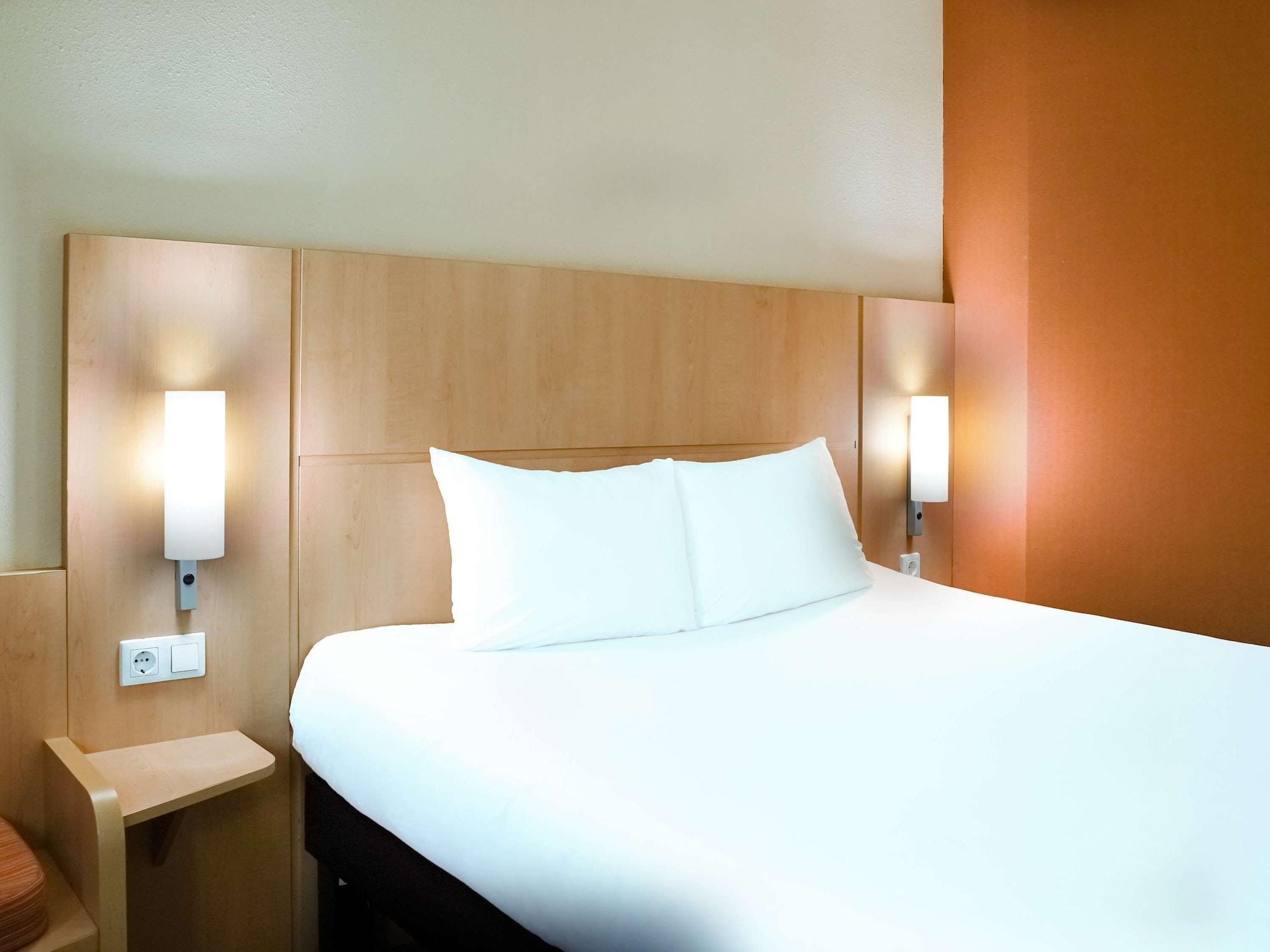 Ibis Отель 3*